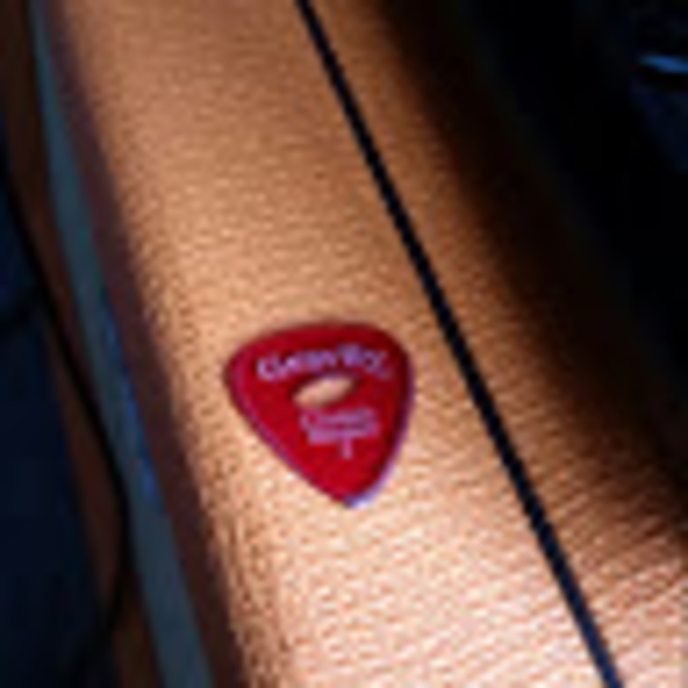 Meet your Posher, Zachary